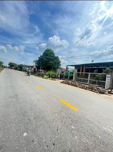 Bán đất mặt tiền đường An Dương Vương, Tây Ninh giá 305 triệu135m2