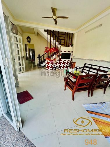 Cho thuê mặt bằng kinh doanh Góc 2MT,Đường D4,Khu D2D,có vỉa hè rộng