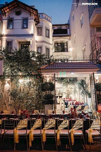 Biệt Thự  Khu Vip K300 Siêu Đẹp 10x17  Vuông Vức 4 Tầng Chỉ Hơn 30 Tỷ