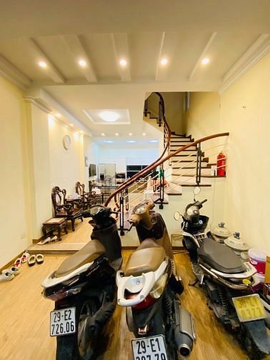 Bán nhà Hào Nam, Đống Đa, Ô Tô, Kinh Doanh, 50m2 4T MT6m, giá 8.6 tỷ