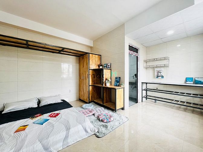 Phòng có gác cao cấp ngay đối diện siêu thị Aeon Tân Phú