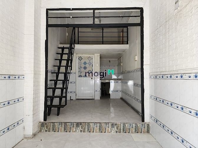 Cần cho thuê mặt bằng 3x10m có gác lửng