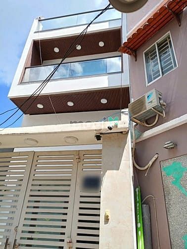 Bán nhà 2 lầu ,st ,mới hiện đại đường trịnh đình trọng giáp q11
