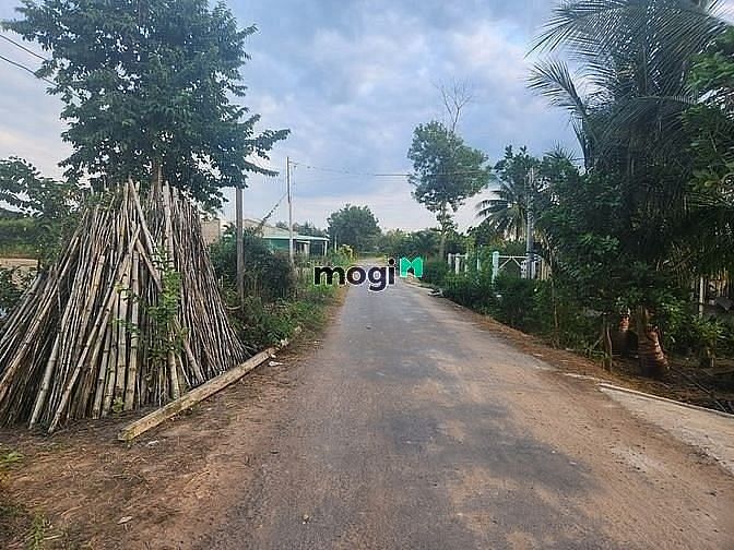 Bán lỗ miếng đất xã Suối Đá huyện Dương Minh Châu hơn 100m2 chỉ 1T450