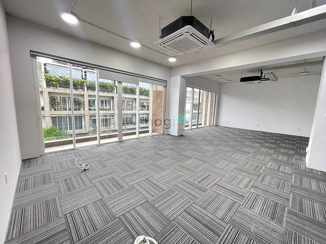 Cho thuê sàn văn phòng 150m2 thông thoáng, dịch vụ trọn gói...