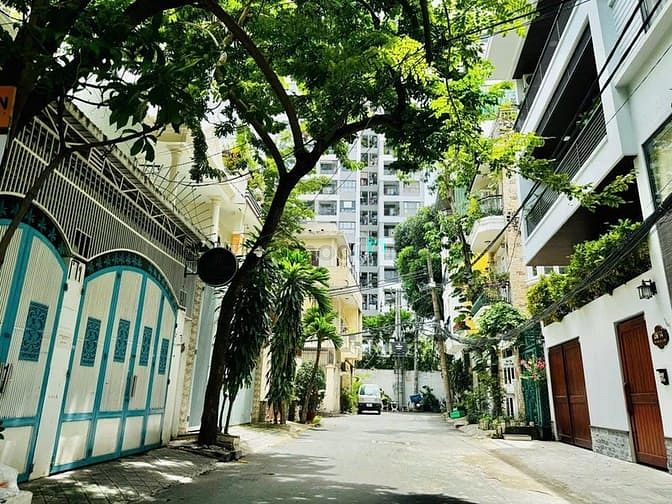 Bán toà nhà 6 tầng đường Yên Thế 7m x 17m , đường xe tải chỉ 22 tỷ