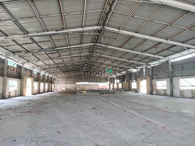 Cho thuê kho 3800m2 giá 170 triệu/tháng KCN Lê Minh Xuân, thuê dài hạn