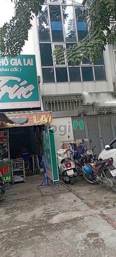 Cần cho thuê nhanh nhà cấp 4 MT đường Nguyễn Hoàng dt 4x20m giá