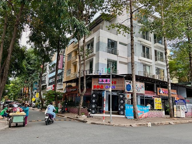 CHO THUÊ nhà khu Hưng Gia căn góc đường Phạm Văn Nghị, Phú Mỹ Hưng, Q7
