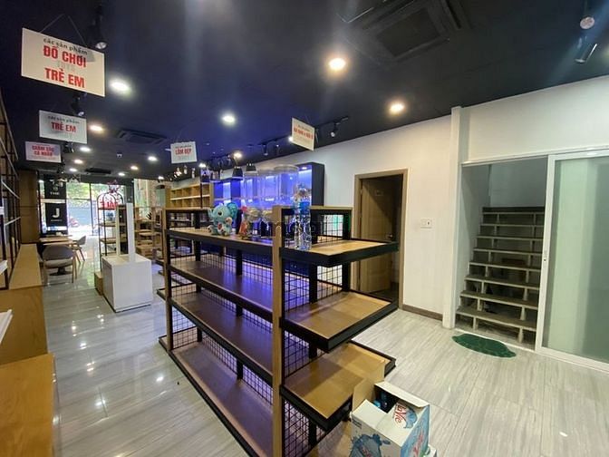 MT siêu vị trí Lê Văn Việt 4x25 trống suốt, thích hợp shop showroom