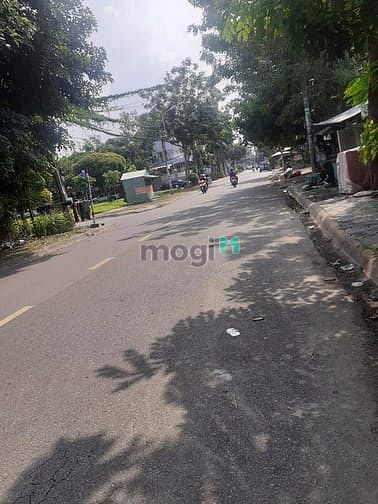 Bán Biệt Thự 10x 20m, đường số 5, khu Tên Lửa, giá 35tỷ