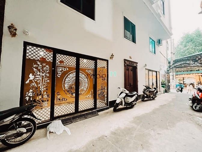 Bán nhà Quan Nhân, 50m2, 8 tầng, 1 nhà ra phố, ngõ ô tô, 19.2 tỷ