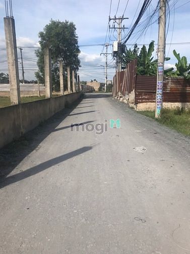 Bán gấp nửa công đất xây kho xưởng tại đường Liên ấp 26 Vĩnh Lộc
