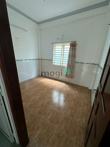 Bán nhà MT Đường T6 Khu Tây Thạnh 1 trệt 3 lầu chủ 5ty900tr