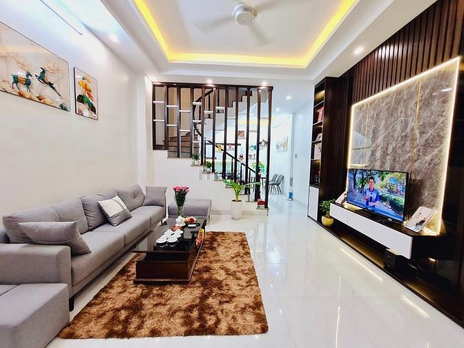 Bán gấp nhà Quan Nhân, Thanh Xuân, sát Ô Tô, 36m2 6 tầng, giá 4.3 tỷ