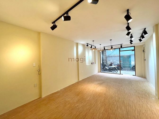 MB cho thuê kinh doanh đủ ngành nghề ngay CV Hoàng Văn Thụ, Tân Bình