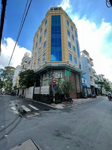 Cho thuê Căn góc 2 mặt tiền Nguyễn Hiền, P.4, Q.3 làm văn phòng