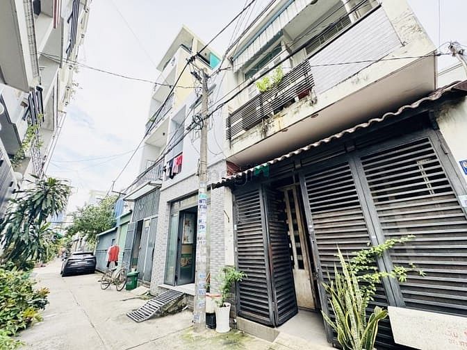 HẺM 1/ TÂN KỲ TÂN QUÝ- XH VÀO NHÀ 2 TẦNG 4 X10,5m– Hơn 3 tỷ siêu hiếm