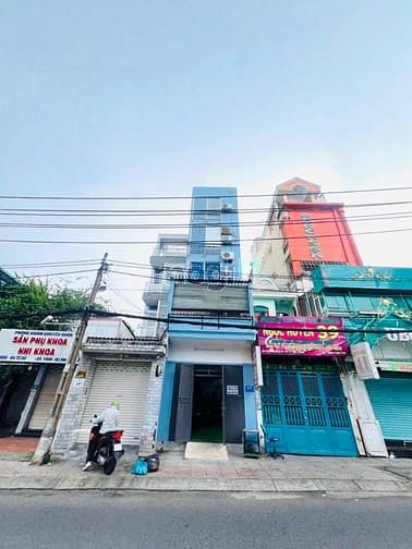 Bán nhà CHDV 12 phòng 4 lầu mặt tiền 37 TRẦN QUÝ CÁP p12 BÌNH THẠNH