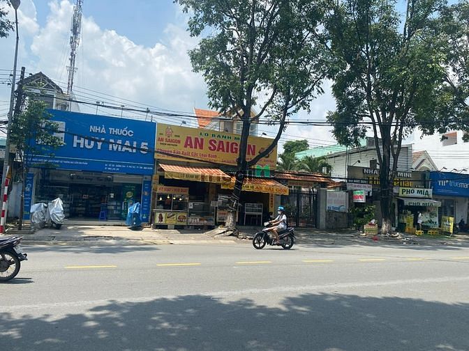 Cho thuê MB 14m/360m2 cạnh ngã 3 miếu ông cù DT747