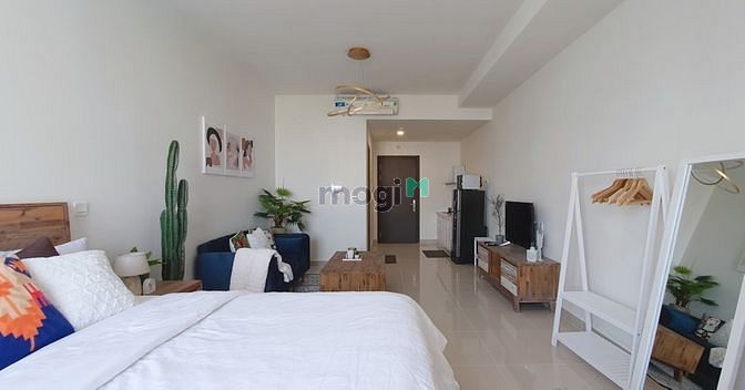 Bán căn Officetel 38m2 Sunrise City View Q7 nội thất đẹp giá 2.099 tỷ