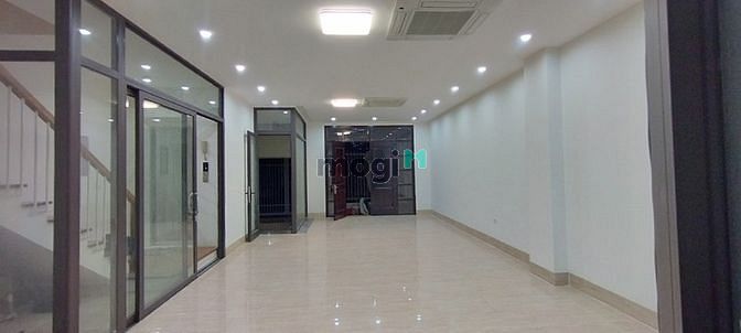 Cho thuê liền kề mới đẹp, 120 m2 x 5 tầng, thang máy