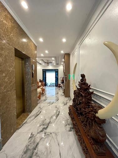Bán nhà trả nợ, nhà đường An Dương Vương,Tây Hồ,175m, 5tầng,16,5 tỷ