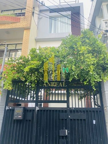Nhà 1 Trệt 3 Lầu Khu Làng Báo Chí - Giá 20 Triệu/Tháng