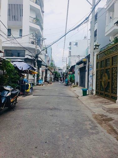 Bình Tân kế Aeon Tân Phú 80m2 - 5 tầng nhà mới chỉ 6.9 tỷ thương lượng