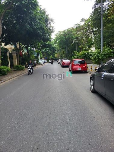 Bán biệt thự Làng quốc tế Thăng Long, 240m2 mặt tiền 8m, giá bán 60 tỷ