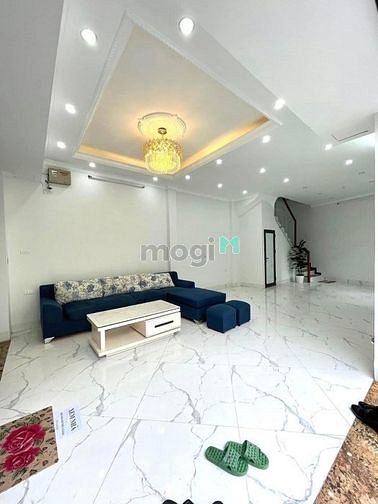 Bán nhà ngõ 13 Lĩnh Nam - Hoàng Mai, LÔ GÓC, Ô TÔ, 45m2x5 tầng, 6.1 tỷ