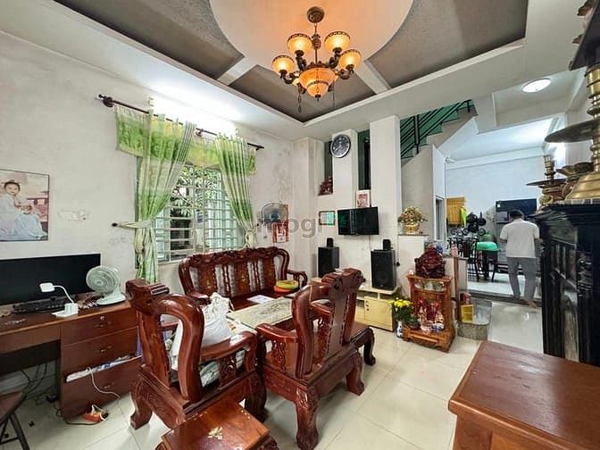Bán Nhà MTKD Siêu Đỉnh, Xe Tải Tránh, DT 100M2, Thủ Đức, Chỉ 10 Tỷ