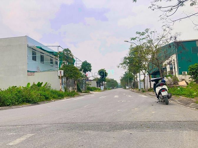 Cần bán gấp lô góc 2 mặt tiền ,800m2 tại làng nghề sản xuất Kiêu Kỵ .