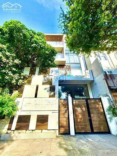 Cho thuê nhà MT Nguyễn Văn Thủ ngay Hai Bà Trưng, Quận 1, 9x20m, 6L
