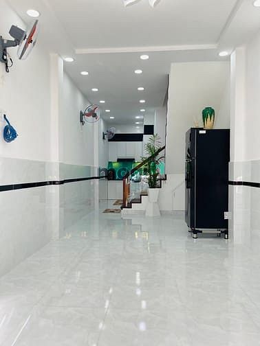Nhà HOÀ HƯNG thông CMT8, 33m2, 4 tầng, 5PN, ở ngay, chỉ nhỉnh 5 tỷ