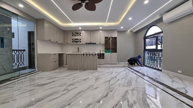 Ngõ nông 70m ra mặt phố Nguyễn Chí Thanh, phân lô 63m 7T 6.6m 19 tỷ 5