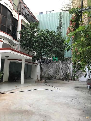 Cho thuê biệt thự 20x20 DTSD 600m2 mt Tản Viên Phường 2 Quận Tân Bình