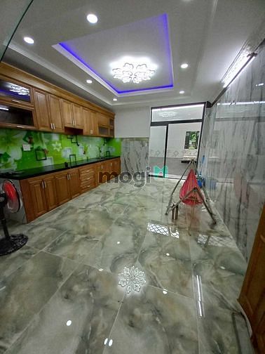 Bán Nhà Đẹp 60m2, 5 Tầng, 5.5 Tỷ, Bình Hưng Hòa B, Bình Tân
