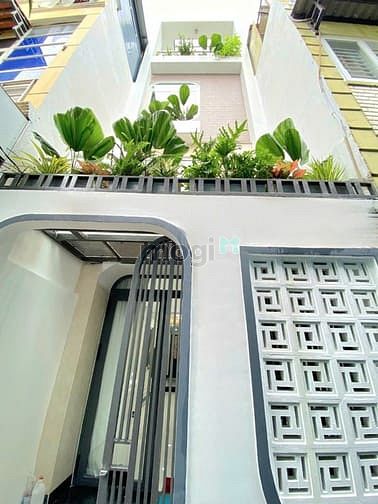 Nhà Đẹp Quận Phú Nhuận, 36m2(3x12) - 3PN 4WC, 4 Lầu, Sổ Đẹp, Giá Mềm.