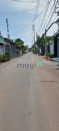 Giảm 200triệu..SIÊU ĐẸP,110m2, Nhà 2 Tầng, Hẻm Xe Tải Rộng, Quốc Lộ 13