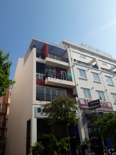 Cho thuê nhà phố kinh doanh đường Phan Khiêm Ích, DT 6x18.5m giá  45tr