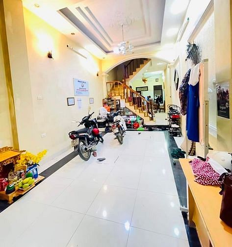 Phân lô Phạm Tuấn Tài 65m2 5 tầng, gần phố, ô tô vào nhà, kd, ở ngay