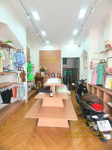 Cho thuê nhà mặt tiền D10, khu D2D, 6 phòng có máy lạnh chir 23tr