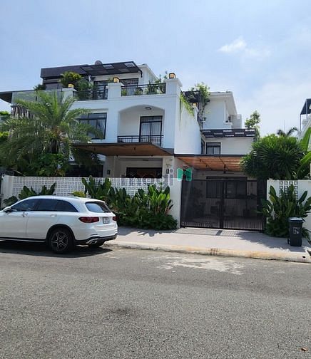 Cho thuê biệt thự nhà đẹp 4 phòng ngủ, nhà đẹp đầy đủ nội thất,