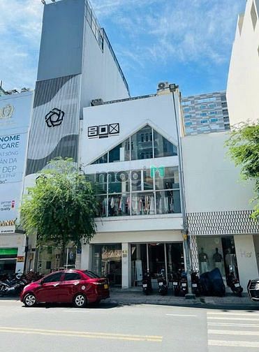 Vị trí siêu đẹp ngay MT Võ Văn Tần, P5, Q3. DT 7x16m, Kc: trệt 2 lầu