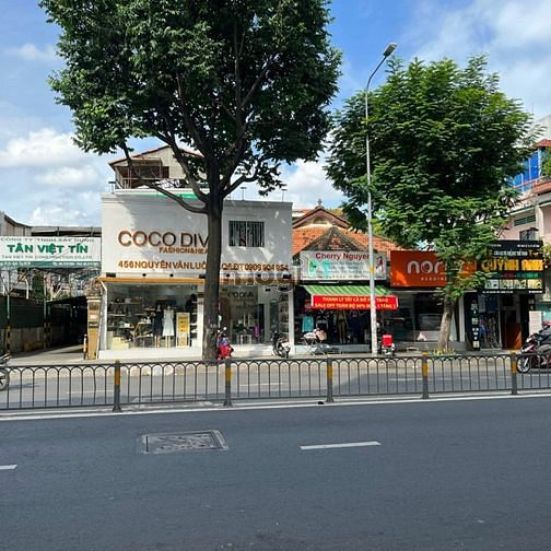 Cho thuê cửa hàng mặt tiền đường Nguyễn Văn Luông, P.12, Q.6