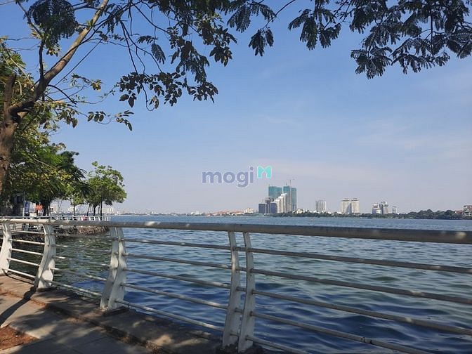 Nhà đẹp Nhật Chiêu vài bước ra Hồ Tây. Ô tô, 50m2 x 5 tầng 5.5 tỷ