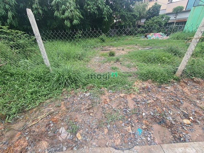 Cho thuê đất thổ cư dt 500m2 trong đó 300m2 thổ cư