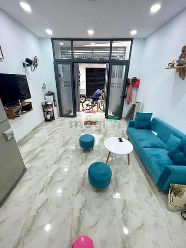Nhà hẻm 3.5m gần MT Trường Sa, PN, 4 tầng, 3PN, trước nhà 4m, 5.99 tỷ.
