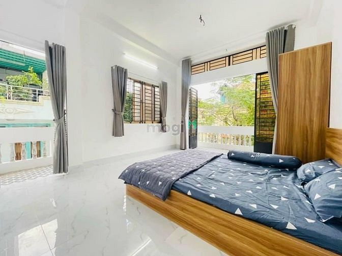 Cho thuê căn hộ ban công Q.10 - giá chỉ 7.5tr đường  ô  tô 45m2
